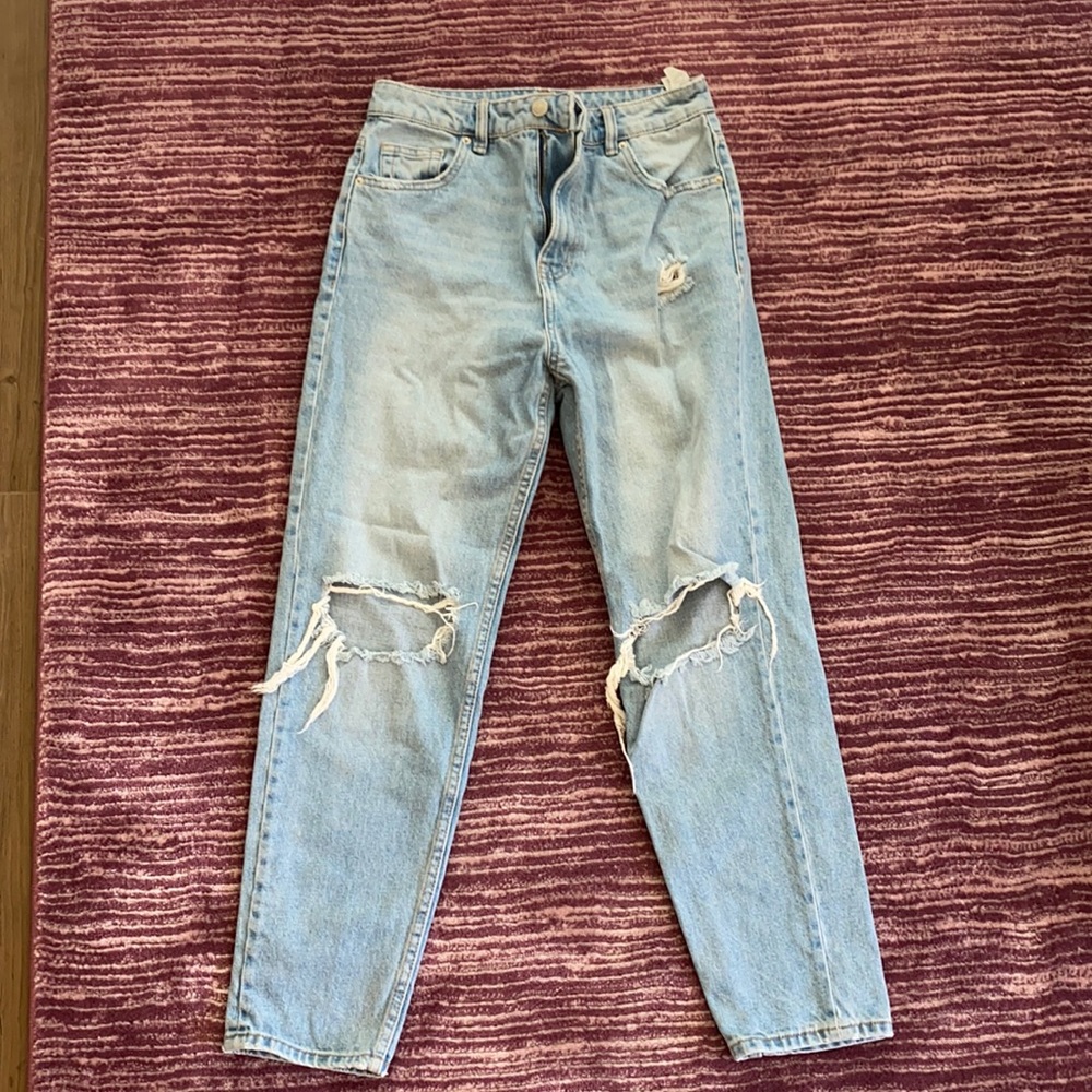 Zara light wash ripped jeans